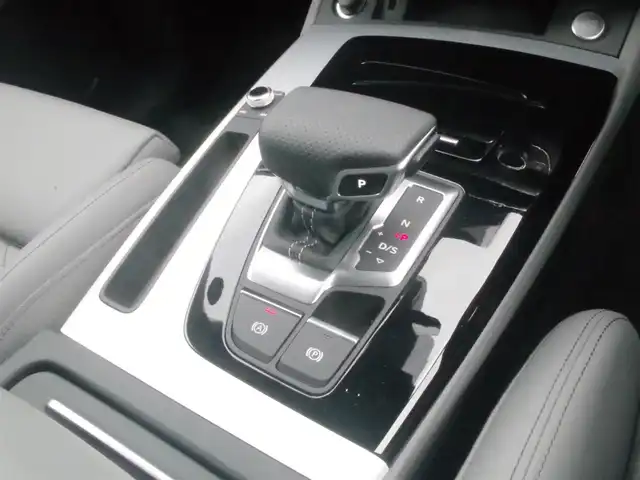 アウディ アウディ Ｑ５ SB ハイスタイル 岩手県 2023(令5)年 2.1万km ミトスブラックメタリック ハイスタイル（限定250台）/・Sラインプラスパッケージ/・Audiスポーツ21インチアルミ/・レッドブレーキキャリパー/・ダンピングコントロールサスペンション/・マトリクスOLEDリアライト/・ローターグレーダイヤモンドステッチ/　ファインナッパレザー/Audiプレセンス/サイドアシスト /レーンアシスト /ACC/純正MMIナビ/全方位カメラ/パーキングエイド/パークアシスト/バーチャルコクピット/マトリクスLED/パワーシート /シートヒーター /Pテールゲート/ステアリングヒーター/DSRC/前後ドラレコ
