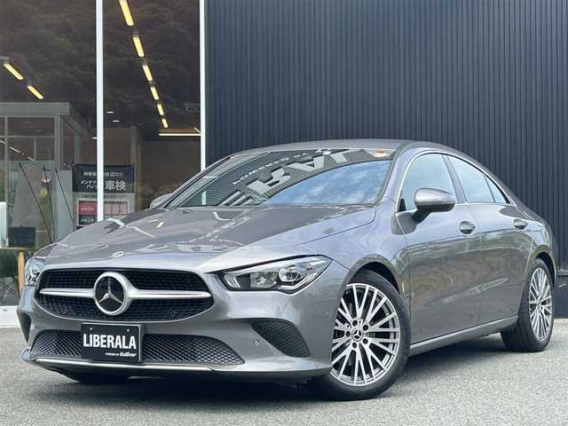 メルセデス・ベンツ Ｍ・ベンツ ＣＬＡ２００ｄ 福岡県 2023(令5)年 1万km マウンテングレー レーダーセーフティパッケージ/アダプティブクルーズコントロール/ブラインドスポットモニター/レーンキープアシスト/アクティブセーフティブレーキ/純正ナビ/Applecarplay/androidauto/フルセグTV/バックカメラ/LEDヘッドライト/オートハイビーム/ハーフレザーシート/前席シートヒーター/ステアリングスイッチ/パドルシフト/純正１８インチアルミホイール　/ＥＴＣ２．０/取扱説明書/保証書/スペアキー×1