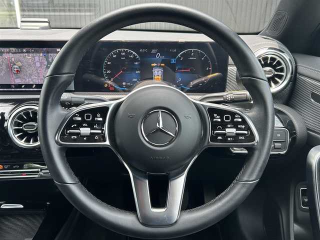 メルセデス・ベンツ Ｍ・ベンツ ＣＬＡ２００ｄ 福岡県 2023(令5)年 1万km マウンテングレー レーダーセーフティパッケージ/アダプティブクルーズコントロール/ブラインドスポットモニター/レーンキープアシスト/アクティブセーフティブレーキ/純正ナビ/Applecarplay/androidauto/フルセグTV/バックカメラ/LEDヘッドライト/オートハイビーム/ハーフレザーシート/前席シートヒーター/ステアリングスイッチ/パドルシフト/純正１８インチアルミホイール　/ＥＴＣ２．０/取扱説明書/保証書/スペアキー×1