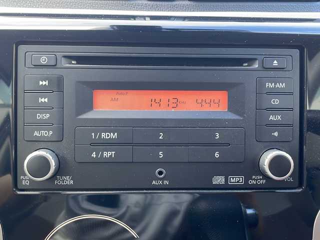 三菱 ｅＫワゴン M e－アシスト 福岡県 2016(平28)年 6.3万km ホワイト 純正オーディオ（AM/FM/CD/USB/AUX）/ドライブレコーダー（前方・品番ZDR0-022)/D席シートヒーター/アイドリングストップ/横滑り防止装置/リモコンキー/ハロゲンヘッドライト/電動格納ミラー/フロアマット/ドアバイザー/エアバッグ（運転席・助手席）/パワーステアリング/パワーウィンドウ/オートエアコン/ABS/ホイールキャップ/保証書/取扱説明書