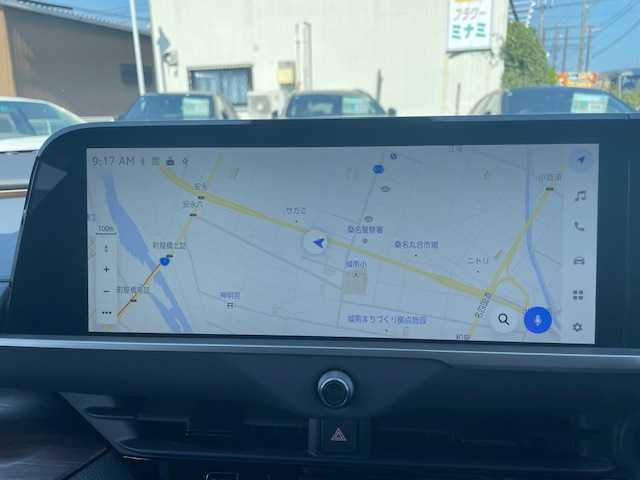 トヨタ クラウン Z 三重県 2024(令6)年 0.9万km プレシャスホワイトパール メーカーオプション/・パノラマルーフ/セーフティセンス/・プリクラッシュセーフティ/・緊急時操舵支援/・フロントクロストラフィックアラート/・レーンチェンジアシスト/・レーントレーシングアシスト/・レーンディパーチャーアラート/・レーダークルーズコントロール/・アダプティブハイビームシステム/・ロードサインアシスト/・ドライバー異常時対応システム/・プロアクティブドライビングアシスト/・発進遅れ告知機能/パーキングサポートブレーキ/ブラインドスポットモニター/安心降車アシスト/プレミアムサウンドシステム/純正ディスプレイオーディオプラス/【ナビ/フルセグTV/Bluetooth/USB/Miracast】/パノラミックビューモニター/ビルトインETC2.0/前後ドライブレコーダー/デジタルインナーミラー/HUD/パドルシフト/おくだけ充電/電動リアサンシェード/レザーシート/全席パワーシート/全席ベンチレーション付シートヒーター/ステアリングヒーター/オートライト/4眼LEDヘッドランプ/235/55R19インチ純正AW/プッシュスタート/スマートキー/純正フロアマット