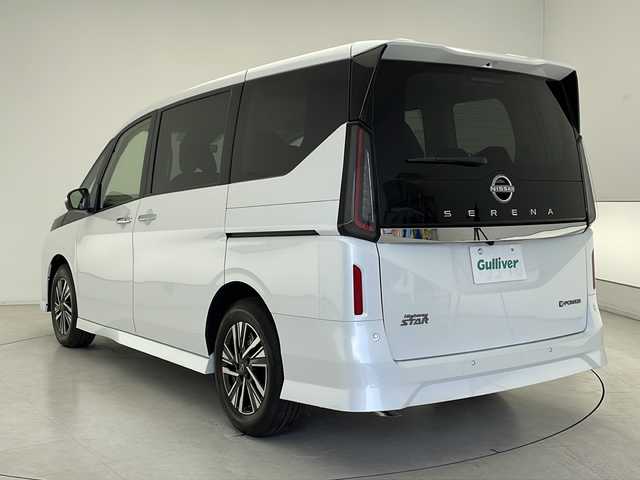 日産 セレナ e－パワー ハイウェイスター V 千葉県 2025(令7)年 0.1千km プリズムホワイト 純正ナビ/フルセグTV/全方位カメラ/衝突被害軽減ブレーキ/レーンキープアシスト/追従クルーズコントロール/BSM/LEDヘッドライト/ETC2.0/デジタルインナーミラー/フォグランプ/シートバックテーブル