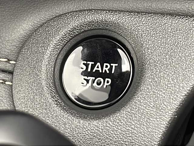 日産 セレナ e－パワー ハイウェイスター V 千葉県 2025(令7)年 0.1千km プリズムホワイト 純正ナビ/フルセグTV/全方位カメラ/衝突被害軽減ブレーキ/レーンキープアシスト/追従クルーズコントロール/BSM/LEDヘッドライト/ETC2.0/デジタルインナーミラー/フォグランプ/シートバックテーブル
