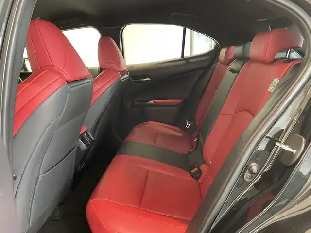 レクサス ＵＸ 250h Fスポーツ 愛知県 2020(令2)年 5.7万km グラファイトブラックガラスフレーク 赤黒レザー　/ヘッドアップディスプレイ/純正ナビ　/Ｂｌｕｅｔｏｏｔｈ　/バックカメラ　/フルセグＴＶ　/レクサスセーフティーセンス　/クルーズコントロール　/ＬＫＡ　/シートヒーター/ハンドルヒーター　/ドライブレコーダー　/ＥＴＣ2.0/パワーシート/パワーテールゲート/プッシュスタート/ウィンカーミラー/アイドリングストップ