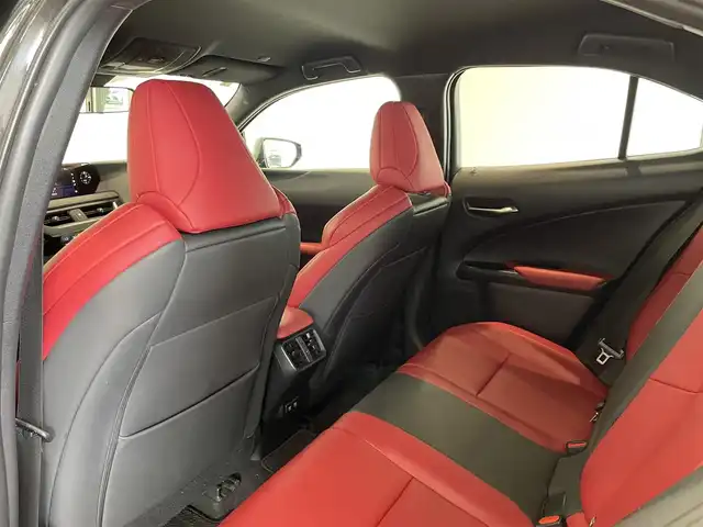 レクサス ＵＸ 250h Fスポーツ 愛知県 2020(令2)年 5.7万km グラファイトブラックガラスフレーク 赤黒レザー　/ヘッドアップディスプレイ/純正ナビ　/Ｂｌｕｅｔｏｏｔｈ　/バックカメラ　/フルセグＴＶ　/レクサスセーフティーセンス　/クルーズコントロール　/ＬＫＡ　/シートヒーター/ハンドルヒーター　/ドライブレコーダー　/ＥＴＣ2.0/パワーシート/パワーテールゲート/プッシュスタート/ウィンカーミラー/アイドリングストップ