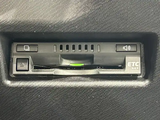 トヨタ アクア S スタイルブラック 愛知県 2019(令1)年 8.2万km ダークブルーマイカ 純正ナビ/（Bluetooth/AM/FM/CD/DVD/フルセグTV/SD）/衝突軽減ブレーキ　/LEDヘッドライト　/ETC　/バックカメラ　/ドライブレコーダー　/コーナーセンサー　/レーンキープアシスト　/レーンキープアシスト　/オートハイビーム　/プッシュスタート　/スマートキー/純正フロアマット/ミュージックサーバー/オートライト