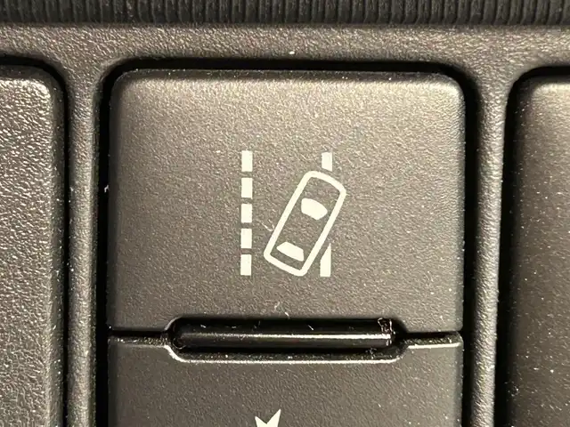 トヨタ アクア S スタイルブラック 愛知県 2019(令1)年 8.2万km ダークブルーマイカ 純正ナビ/（Bluetooth/AM/FM/CD/DVD/フルセグTV/SD）/衝突軽減ブレーキ　/LEDヘッドライト　/ETC　/バックカメラ　/ドライブレコーダー　/コーナーセンサー　/レーンキープアシスト　/レーンキープアシスト　/オートハイビーム　/プッシュスタート　/スマートキー/純正フロアマット/ミュージックサーバー/オートライト