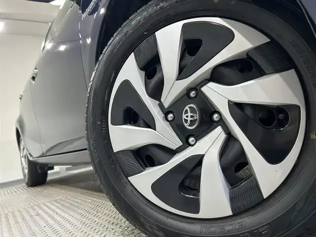 トヨタ アクア S スタイルブラック 愛知県 2019(令1)年 8.2万km ダークブルーマイカ 純正ナビ/（Bluetooth/AM/FM/CD/DVD/フルセグTV/SD）/衝突軽減ブレーキ　/LEDヘッドライト　/ETC　/バックカメラ　/ドライブレコーダー　/コーナーセンサー　/レーンキープアシスト　/レーンキープアシスト　/オートハイビーム　/プッシュスタート　/スマートキー/純正フロアマット/ミュージックサーバー/オートライト