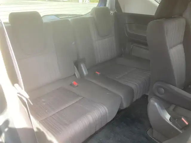 ホンダ フリード ハイブリット G ホンダセンシング 埼玉県 2017(平29)年 12.9万km コバルトブルーパール (株)IDOMが運営する【じしゃロン鳩ヶ谷店】の自社ローン専用車両になりますこちらは現金またはオートローンご利用時の価格です。自社ローンご希望の方は別途その旨お申付け下さい/純正メモリナビ(品番:VXM-175VFi)/フルセグTV/バックカメラ/アダプティブクルーズコントロール/衝突軽減ブレーキ/路外逸脱抑制機能/車線維持支援システム/ワイパーデアイサー/プッシュスタート/両側パワースライドドア/ビルトインETC/純正LEDヘッドライト/スマートキー/スペアキー1本/DVD再生機能付