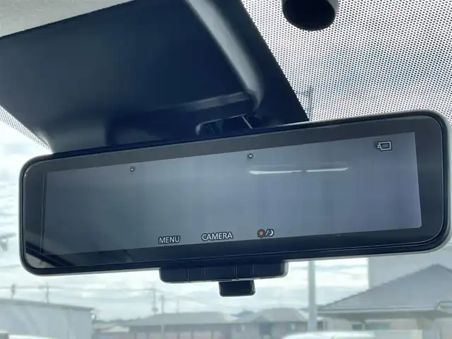 日産 ノート e－パワー X 福岡県 2018(平30)年 3万km ブリリアントシルバー 純正ナビ　/全周囲カメラ　/デジタルインナーミラー　/フルセグＴＶ　/衝突軽減ブレーキ　/車線逸脱防止　/ＣＤ／ＤＶＤ　/ヘッドライトレベライザー　/電格ミラー　/スマートキー／プッシュスタート /ドライブモードセレクト