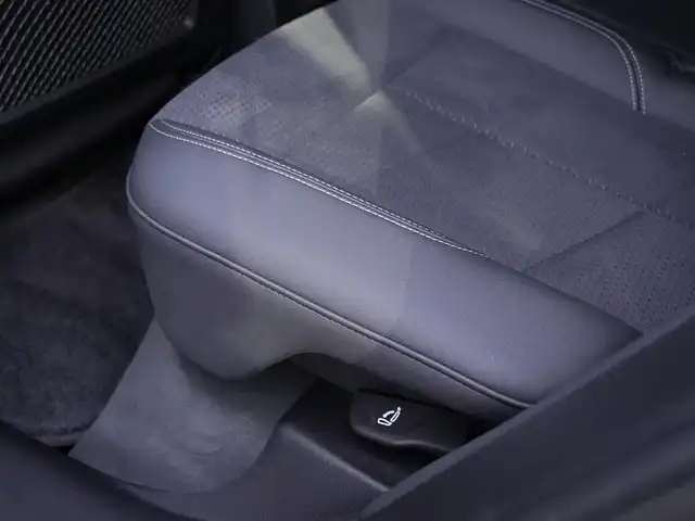 アウディ アウディ Ｑ５ 40TDIクワトロ Sライン 静岡県 2022(令4)年 1万km クワンタムグレー Sラインパッケージ/ブラックスタイリングパッケージ/マトリクスLEDヘッドライト/MMIナビゲーションBluetoothCarplay対応/サラウンドカメラ/Audyプレセンス軽減ブレーキACC/レーンアシスト　サイドアシスト/バーチャルコクピット/ハーフレザーシートシートヒーター/前席パワーシート/パワーバックドア/リヤガラスフィルム施工/前後ドライブレコーダー/DSRCETC