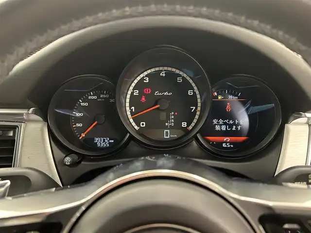 ポルシェ マカン ターボ 岡山県 2015(平27)年 4万km ピュアホワイト スポーツクロノＰＫＧ/ＰＡＳＭ/ＢＯＳＥサウンド/レザーシート（ボルドー）/シートヒーター/パワーシート/クルーズコントロール/スポーツモード/純正ナビ/リアカメラ/左サイドカメラ/オートライト/レインセンサー/ドラレコ２ｃｈ/レーダー/純正21インチアルミ/パワーテールゲート/パーキングアシスト/ヒルディセントコントロール/アイドリングストップ/パドルシフト