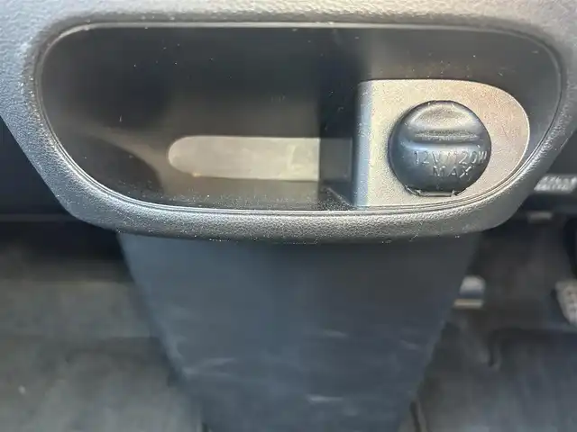 ダイハツ タント カスタム RS トップED SA Ⅲ 愛知県 2017(平29)年 2.8万km パールホワイトⅢ ワンオーナー車　/純正ナビ　/ＤＴＶ　/Ｂカメラ　/スマートアシストIII　/レーンキープ　/両側パワースライドドア　/ＥＴＣ　/ドライブレコーダー　/ハーフレザー　/ＬＥＤヘッドライト