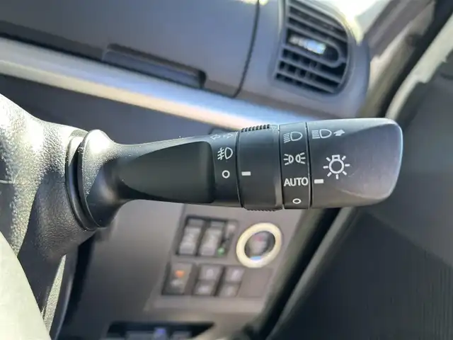 ダイハツ タント カスタム RS トップED SA Ⅲ 愛知県 2017(平29)年 2.8万km パールホワイトⅢ ワンオーナー車　/純正ナビ　/ＤＴＶ　/Ｂカメラ　/スマートアシストIII　/レーンキープ　/両側パワースライドドア　/ＥＴＣ　/ドライブレコーダー　/ハーフレザー　/ＬＥＤヘッドライト