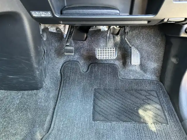 ダイハツ タント カスタム RS トップED SA Ⅲ 愛知県 2017(平29)年 2.8万km パールホワイトⅢ ワンオーナー車　/純正ナビ　/ＤＴＶ　/Ｂカメラ　/スマートアシストIII　/レーンキープ　/両側パワースライドドア　/ＥＴＣ　/ドライブレコーダー　/ハーフレザー　/ＬＥＤヘッドライト