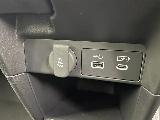 ホンダ ステップワゴン スパーダ eHEV 富山県 2025(令7)年 0.1千km クリスタルブラックパール 純正11.4型ナビ（AM/FM/DVD/BT/USB/フルセグ）/バックカメラ/純正15.6型後席モニター/両側パワースライドドア/パワーバックドア/ハーフレザーシート/D/N席シートヒーター/ブラインドスポットモニター/衝突被害軽減システム/レーダークルーズコントロール/レーンキープアシスト/コーナーセンサー/アイドリングストップ/純正アルミホイール/オートLEDライト/フォグライト/革巻きステアリング/ステアリングスイッチ/パドルシフト/スマートキー/スペアキー