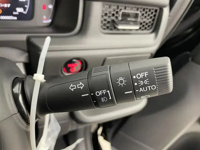 ホンダ ステップワゴン スパーダ eHEV 富山県 2025(令7)年 0.1千km クリスタルブラックパール 純正11.4型ナビ（AM/FM/DVD/BT/USB/フルセグ）/バックカメラ/純正15.6型後席モニター/両側パワースライドドア/パワーバックドア/ハーフレザーシート/D/N席シートヒーター/ブラインドスポットモニター/衝突被害軽減システム/レーダークルーズコントロール/レーンキープアシスト/コーナーセンサー/アイドリングストップ/純正アルミホイール/オートLEDライト/フォグライト/革巻きステアリング/ステアリングスイッチ/パドルシフト/スマートキー/スペアキー