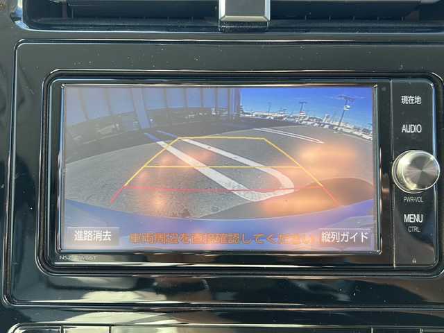 トヨタ プリウス A プレミアム　ツーリングセレ 岐阜県 2018(平30)年 3.9万km ホワイトパールクリスタルシャイン 登録時走行距離38462km/純正ナビ（NSZT-W66T）/フルセグテレビ/バックカメラ/Blue tooth・CD・DVD/トヨタセーフティセンス/ブラインドスポットモニター/ＬＥＤヘッドライト/オートマチックハイビーム/オートライト/フロントフォグランプ/レーダークルーズコントロール/レーンキープアシスト/ドライブレコーダー前方/コーナーセンサー前後/横滑り防止装置/盗難防止装置/レザーシート/パワーシート運転席/プッシュスタート/スマートキー