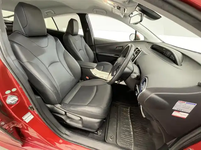 トヨタ プリウス A ツーリングセレクション 滋賀県 2016(平28)年 4.1万km パール 社外エアロ/LEDヘッドライト/コーナーセンサー/ブラインドスポットモニター/パーキングアシスト/ドラレコ/追従クルーズコントロール/シートヒーター/バックカメラ/Bluetooth/電動格納ミラー/衝突軽減/純正17インチAW