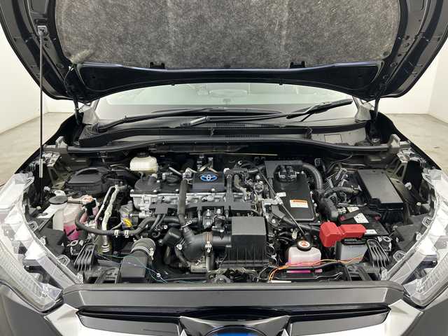 トヨタ カローラ クロス ハイブリッド Z 三重県 2021(令3)年 3.5万km アティチュードブラックマイカ /禁煙車//純正9インチDAナビ/（BT.USB.フルセグTV.Miracast）//全方位カメラ//ToyotaSaftySense/・PCS/・LTA/・BSM/・RSA/・RCTA//クリアランスソナー//レーダークルーズコントロール//パワーバックドア//ビルトインETC//シートヒーター//ステアリングヒーター//スタッドレスタイヤ積込（ホイール付）