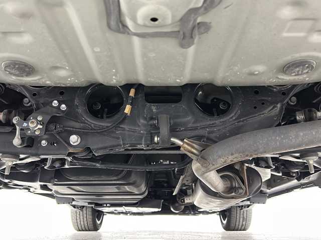 トヨタ ハリアー エレガンス GRスポーツ 宮城県 2018(平30)年 6.3万km ブラック 禁煙車/トヨタセーフティーセンス/・プリクラッシュセーフティーシステム/・レーンディバ―チャーアラート/・オートマチックハイビーム/・レーダークルーズコントロール/純正9インチナビ/（BT.AM.FM.CD.SD）/バックカメラ/フルセグテレビ/ビルトインETC/純正ドライブレコーダー（F）/電動パーキングブレーキ/AUTOHOLD/LEDヘッドライト/LEDフォグランプ/革巻きステアリング/ステアリングスイッチ/プッシュスタート/スマートキー/ハーフレザーシート/純正フロアマット/純正ドアバイザー/純正19インチアルミホイール/アイドリングストップ/横滑り防止機能