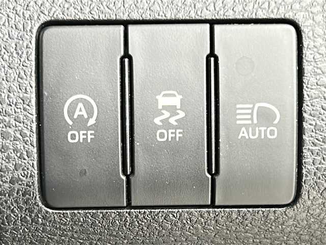 トヨタ ハリアー エレガンス GRスポーツ 宮城県 2018(平30)年 6.3万km ブラック 禁煙車/トヨタセーフティーセンス/・プリクラッシュセーフティーシステム/・レーンディバ―チャーアラート/・オートマチックハイビーム/・レーダークルーズコントロール/純正9インチナビ/（BT.AM.FM.CD.SD）/バックカメラ/フルセグテレビ/ビルトインETC/純正ドライブレコーダー（F）/電動パーキングブレーキ/AUTOHOLD/LEDヘッドライト/LEDフォグランプ/革巻きステアリング/ステアリングスイッチ/プッシュスタート/スマートキー/ハーフレザーシート/純正フロアマット/純正ドアバイザー/純正19インチアルミホイール/アイドリングストップ/横滑り防止機能