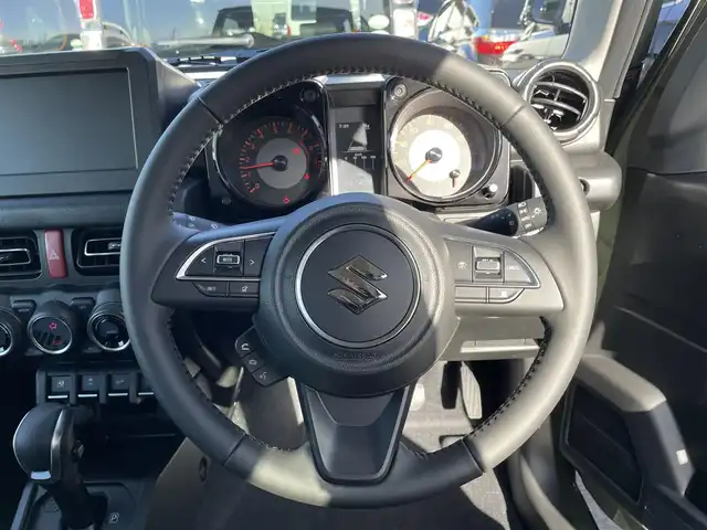 スズキ ジムニー XC 滋賀県 2025(令7)年 0.1千km ジャングルグリーン 届出済未使用車/追従クルーズコントロール/クリアランスソナー/LEDヘッドライト/オートマチックハイビーム/ヒルディセントコントロール/衝突被害軽減ブレーキ/D/Nシートヒーター/プッシュスタート/スマートキー/ステアリングリモコン
