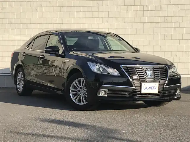 トヨタ クラウン ハイブリッド ロイヤルサルーン 栃木県 2014(平26)年 13万km ブラック (株)IDOMが運営する【じしゃロン小山店】の自社ローン対象車両になります。こちらは現金ご利用時の価格です。/自社ローンご希望の方は別途その旨お申付け下さい。//禁煙車/純正フルセグナビ/（CD/DVD/AM/FMラジオ）/(Bluetooth)/スマートキー/プッシュスタート/バックカメラ/ＥＴＣ/クルーズコントロール/ステアリングリモコン/電動格納ドアミラー/パワーウインドウ/オートライト/自動防眩ミラー