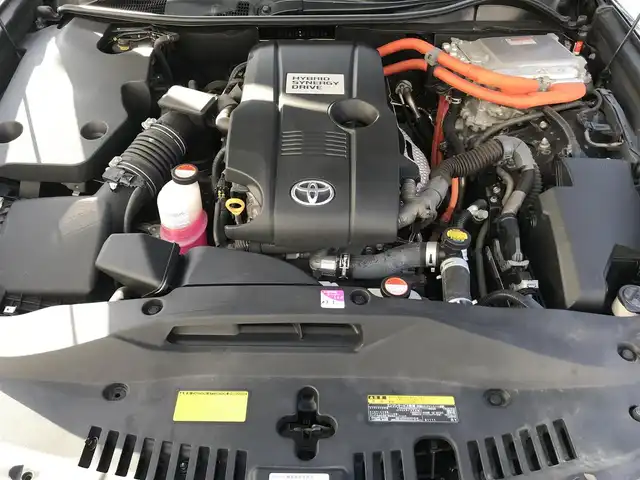 トヨタ クラウン ハイブリッド ロイヤルサルーン 栃木県 2014(平26)年 13万km ブラック (株)IDOMが運営する【じしゃロン小山店】の自社ローン対象車両になります。こちらは現金ご利用時の価格です。/自社ローンご希望の方は別途その旨お申付け下さい。//禁煙車/純正フルセグナビ/（CD/DVD/AM/FMラジオ）/(Bluetooth)/スマートキー/プッシュスタート/バックカメラ/ＥＴＣ/クルーズコントロール/ステアリングリモコン/電動格納ドアミラー/パワーウインドウ/オートライト/自動防眩ミラー