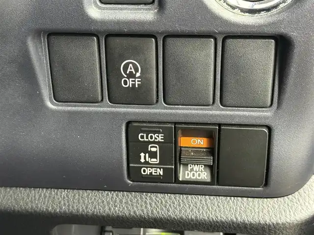 トヨタ ヴォクシー V 愛知県 2014(平26)年 8.4万km ブラッキッシュアゲハガラスフレーク 純正7インチナビ/バックカメラ/フルセグTV/モデリスタエアロ/横滑り防止装置/オートライト/LEDヘッドライト/フォグランプ/片側パワースライドドア/前後ドライブレコーダー/ETC/自動防眩式ミラー/純正AW/純正フロアマット/プッシュスタート/スマートキー