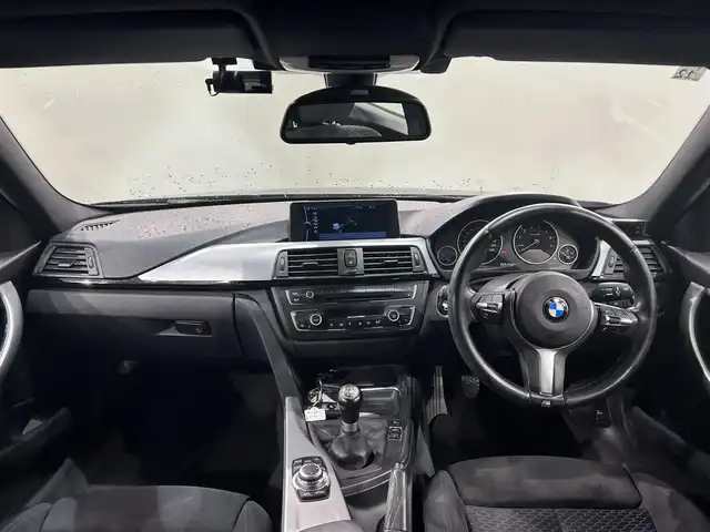 ＢＭＷ ３２０ｉ Mスポーツ 愛知県 2012(平24)年 13.1万km サファイアブラックP