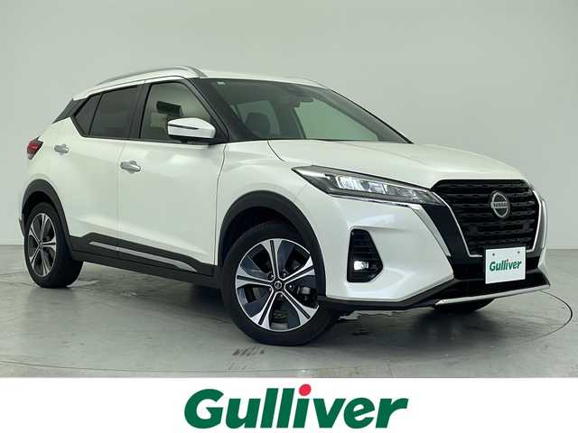 日産 キックス X 愛知県 2020(令2)年 6.2万km ブリリアントホワイトパール ワンオーナー/純正９インチナビ（フルセグTV・CD/DVD・Bluetoo・USB・ハンズフリー・ラジオ）/バックカメラ/全方位カメラ/インテリジェントルームミラー/ナビ連動ドライブレコーダー/プロパイト/ビルトインETC2.0/ステアリングスイッチ/パーキングホールド/コーナーセンサー/LEDライト/フォグランプ/純正17AW/スペアキー１本