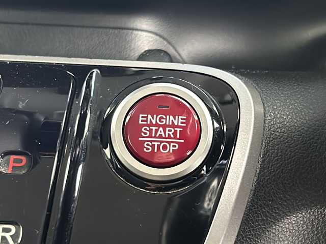 ホンダ Ｎ ＢＯＸ カスタム G ターボSSパッケージ 岐阜県 2015(平27)年 7.9万km スマートブラック 純正ナビ（VXM-155VSi）/CD/DVD/BT/SD/AM/FM/バックカメラ/両側パワースライドドア/衝突軽減ブレーキ（CTBA）/ドアバイザー/純正15インチアルミホイール/フロアマット/純正ドライブレコーダー/横滑り防止