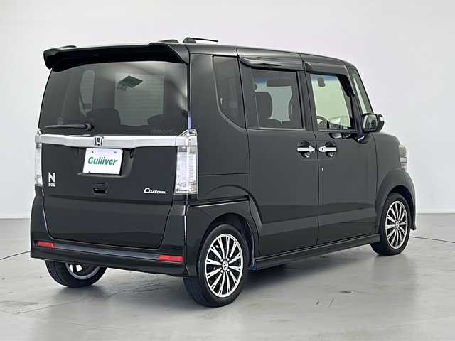 ホンダ Ｎ ＢＯＸ カスタム G ターボSSパッケージ 神奈川県 2015(平27)年 7.9万km スマートブラック (株)IDOMが運営する【じしゃロン秦野店】の自社ローン専用車両になります。こちらは現金またはオートローンご利用時の価格です。自社ローンご希望の方は別途その旨お申付け下さい/純正ナビ（VXM-155VSi）/CD/DVD/BT/SD/AM/FM/バックカメラ/両側パワースライドドア/衝突軽減ブレーキ（CTBA）/ドアバイザー/純正15インチアルミホイール/フロアマット/純正ドライブレコーダー/横滑り防止