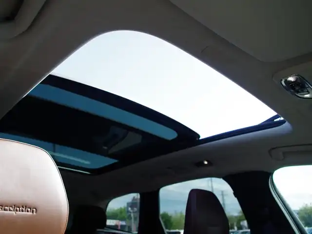 ボルボ ＸＣ６０ D4 AWD インスクリプション 埼玉県 2018(平30)年 5.8万km クリスタルホワイトP 1オーナー /ブラウンレザーシート /アダプティブクルーズコントロール /パノラミックスライディングルーフ /harman/kardon /ヘッドアップディスプレイ /CarPlay /ブラインドスポットモニター /全周囲カメラ /ETC /ドラレコ/全席シートヒーター/前席ベンチレーション/ステアリングヒーター/シートポジションメモリー機能