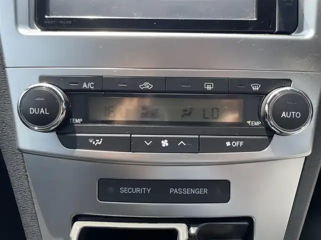 トヨタ アベンシス ワゴン Xi 群馬県 2014(平26)年 8.6万km スーパーホワイトⅡ 純正SDナビ/（CD/DVD/Bluetooth/フルセグ）/バックカメラ/プッシュスタート/ルーフレール/前後ドライブレコーダー/オートエアコン/オートライト/純正フロアマット/社外16インチAW/HID