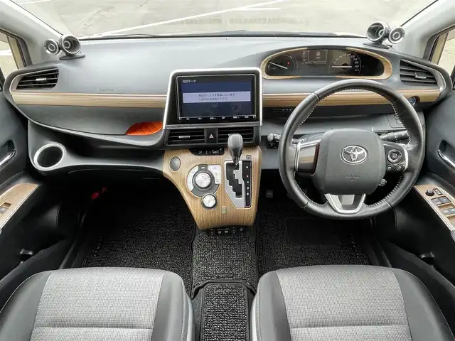 トヨタ シエンタ ハイブリッド ファンベースG 東京都 2019(平31)年 6.1万km ベージュマイカM/グレイッシュブラウンM 純正ナビ/バックモニター/プリクラッシュセーフティ/レーンディパーチャー/オートマチックハイビーム/レーダークルーズコントロール/両側電動スライドドア/ETC/シートヒーター/ドライブレコーダー