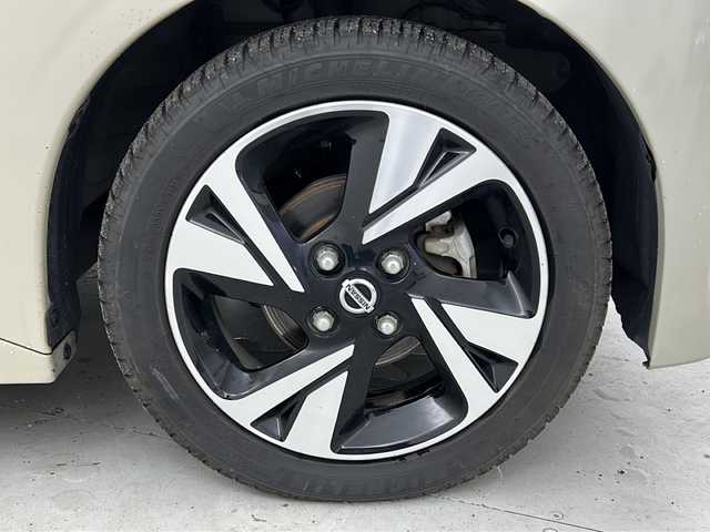 日産 ルークス ハイウェイスター Gターボ 宮城県 2022(令4)年 5.9万km フローズンバニラパール プロパイロット/アラウンドビューモニター/エマージェンシーブレーキ/車線逸脱警報/オートハイビーム/前後コーナーセンサー/純正SDナビ/・CD.DVD.SD.BT/フルセグTV/両側パワースライドドア/ハンズフリーオートスライドドア/LEDヘッドライト/LEDフォグランプ/純正ドライブレコーダー（FR）/電動パーキングブレーキ/アイドリングストップ/横滑り防止装置/プッシュスタート/スマートキー2個/ステアリングスイッチ/純正15インチアルミホイール/純正フロアマット/シートバックテーブル/後席ロールサンシェード