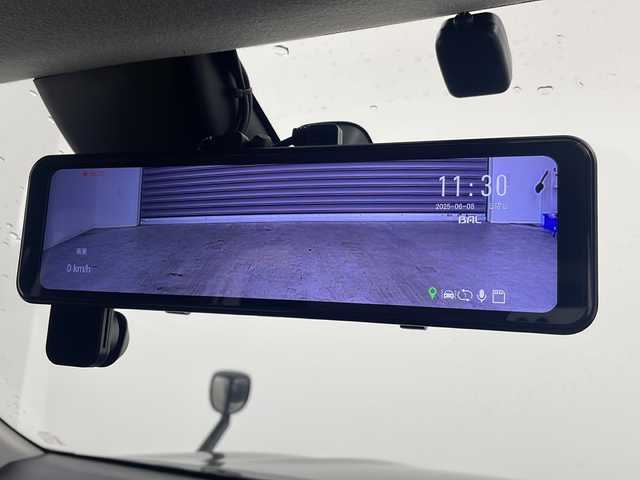 トヨタ ハイラックス Z 大阪府 2021(令3)年 3.2万km アティチュードブラックマイカ 禁煙車/純正SDナビゲーション/-AM/FM/CD/DVD/USB/バックカメラ/デジタルインナーミラー　/トヨタセーフティセンス　/ダウンヒルアシスト　/レーダークルーズコントロール/４ＷＤ　/アイドリングストップ　/オートライト　/ＨＤＭＩ　/レーンキープアシスト　/トランクカバー　/ＥＴＣ/ドライブレコーダー/ドアバイザー　/オートライト/アイドリングストップ/ステアリングスイッチ