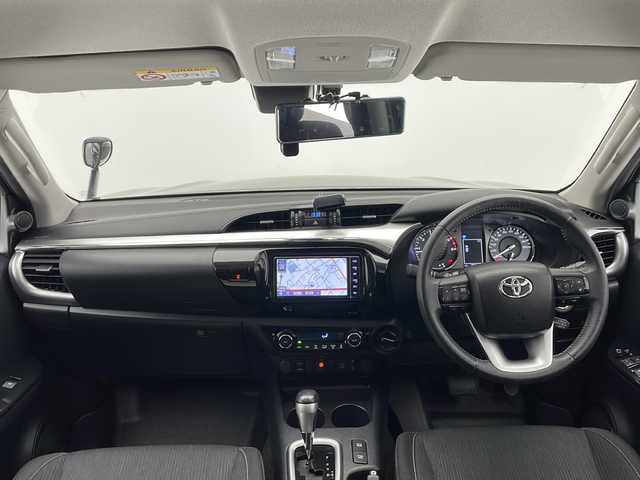 トヨタ ハイラックス Z 長野県 2021(令3)年 3.2万km アティチュードブラックマイカ 4WD/ワンオーナー/純正SDナビ&フルセグTV&CD&USB&BT/トヨタセーフティセンス/アダプティブクルーズコントロール/レーンディパーチャーアラート/プリクラッシュセーフティ/コーナーセンサー/ロードサインアシスト/ステアリングスイッチ/バックカメラ/ETC/LEDヘッドライト/オートライト/フロントフォグランプ/リアフォグランプ/電動格納ミラー/ウィンカーミラー/純正17インチAW装着/社外ラバーマット/純正ドアバイザー/GRマッドガード/GRヘッドライナー/ディーラーOPハードトノカバー/プッシュスタート/スマートキー/スペアキー1本/取扱説明書/新車保証書