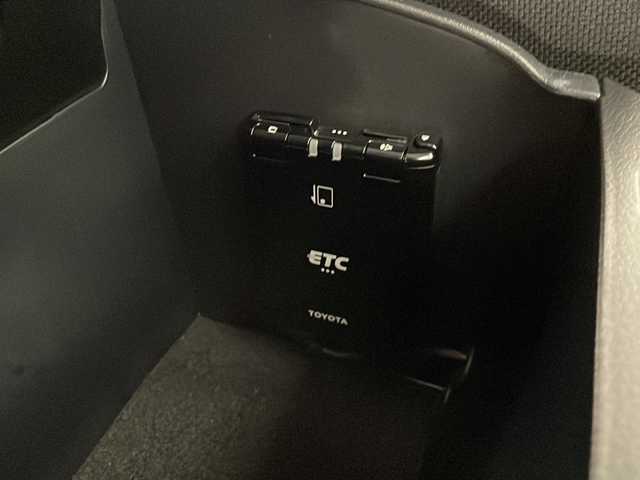 トヨタ ハイラックス Z 長野県 2021(令3)年 3.2万km アティチュードブラックマイカ 4WD/ワンオーナー/純正SDナビ&フルセグTV&CD&USB&BT/トヨタセーフティセンス/アダプティブクルーズコントロール/レーンディパーチャーアラート/プリクラッシュセーフティ/コーナーセンサー/ロードサインアシスト/ステアリングスイッチ/バックカメラ/ETC/LEDヘッドライト/オートライト/フロントフォグランプ/リアフォグランプ/電動格納ミラー/ウィンカーミラー/純正17インチAW装着/社外ラバーマット/純正ドアバイザー/GRマッドガード/GRヘッドライナー/ディーラーOPハードトノカバー/プッシュスタート/スマートキー/スペアキー1本/取扱説明書/新車保証書