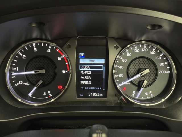 トヨタ ハイラックス Z 長野県 2021(令3)年 3.2万km アティチュードブラックマイカ 4WD/ワンオーナー/純正SDナビ&フルセグTV&CD&USB&BT/トヨタセーフティセンス/アダプティブクルーズコントロール/レーンディパーチャーアラート/プリクラッシュセーフティ/コーナーセンサー/ロードサインアシスト/ステアリングスイッチ/バックカメラ/ETC/LEDヘッドライト/オートライト/フロントフォグランプ/リアフォグランプ/電動格納ミラー/ウィンカーミラー/純正17インチAW装着/社外ラバーマット/純正ドアバイザー/GRマッドガード/GRヘッドライナー/ディーラーOPハードトノカバー/プッシュスタート/スマートキー/スペアキー1本/取扱説明書/新車保証書