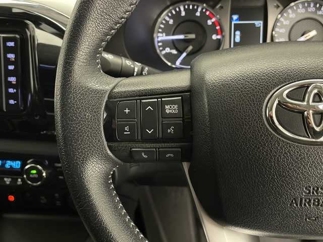 トヨタ ハイラックス Z 長野県 2021(令3)年 3.2万km アティチュードブラックマイカ 4WD/ワンオーナー/純正SDナビ&フルセグTV&CD&USB&BT/トヨタセーフティセンス/アダプティブクルーズコントロール/レーンディパーチャーアラート/プリクラッシュセーフティ/コーナーセンサー/ロードサインアシスト/ステアリングスイッチ/バックカメラ/ETC/LEDヘッドライト/オートライト/フロントフォグランプ/リアフォグランプ/電動格納ミラー/ウィンカーミラー/純正17インチAW装着/社外ラバーマット/純正ドアバイザー/GRマッドガード/GRヘッドライナー/ディーラーOPハードトノカバー/プッシュスタート/スマートキー/スペアキー1本/取扱説明書/新車保証書