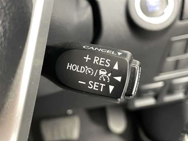 トヨタ ハイラックス Z 長野県 2021(令3)年 3.2万km アティチュードブラックマイカ 4WD/ワンオーナー/純正SDナビ&フルセグTV&CD&USB&BT/トヨタセーフティセンス/アダプティブクルーズコントロール/レーンディパーチャーアラート/プリクラッシュセーフティ/コーナーセンサー/ロードサインアシスト/ステアリングスイッチ/バックカメラ/ETC/LEDヘッドライト/オートライト/フロントフォグランプ/リアフォグランプ/電動格納ミラー/ウィンカーミラー/純正17インチAW装着/社外ラバーマット/純正ドアバイザー/GRマッドガード/GRヘッドライナー/ディーラーOPハードトノカバー/プッシュスタート/スマートキー/スペアキー1本/取扱説明書/新車保証書