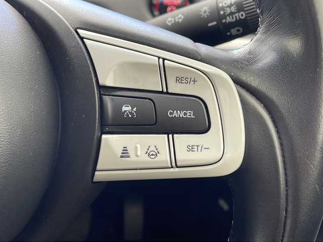 ホンダ フィット e:HEVホーム 沖縄県 2020(令2)年 4.4万km プラチナホワイトパール 純正９型SDナビ(VXU-205FTi)/　（フルセグTV/CD/Bluetooth）/バックカメラ/ドライブレコーダー/ETC/ホンダセンシング/衝突軽減システム/レーダークルーズコントロール/コーナーセンサー/LEDヘッドライト/オートマチックハイビーム/ステアリングスイッチ/スマートキー/プッシュスタート