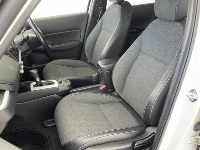 ホンダ フィット e:HEVホーム 沖縄県 2020(令2)年 4.4万km プラチナホワイトパール 純正９型SDナビ(VXU-205FTi)/　（フルセグTV/CD/Bluetooth）/バックカメラ/ドライブレコーダー/ETC/ホンダセンシング/衝突軽減システム/レーダークルーズコントロール/コーナーセンサー/LEDヘッドライト/オートマチックハイビーム/ステアリングスイッチ/スマートキー/プッシュスタート