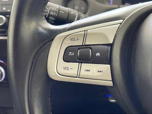 ホンダ フィット e:HEVホーム 沖縄県 2020(令2)年 4.4万km プラチナホワイトパール 純正９型SDナビ(VXU-205FTi)/　（フルセグTV/CD/Bluetooth）/バックカメラ/ドライブレコーダー/ETC/ホンダセンシング/衝突軽減システム/レーダークルーズコントロール/コーナーセンサー/LEDヘッドライト/オートマチックハイビーム/ステアリングスイッチ/スマートキー/プッシュスタート