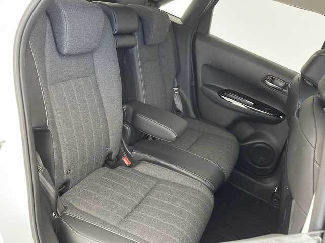 ホンダ フィット e:HEVホーム 沖縄県 2020(令2)年 4.4万km プラチナホワイトパール 純正９型SDナビ(VXU-205FTi)/　（フルセグTV/CD/Bluetooth）/バックカメラ/ドライブレコーダー/ETC/ホンダセンシング/衝突軽減システム/レーダークルーズコントロール/コーナーセンサー/LEDヘッドライト/オートマチックハイビーム/ステアリングスイッチ/スマートキー/プッシュスタート