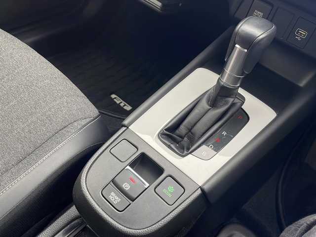 ホンダ フィット e:HEVホーム 沖縄県 2020(令2)年 4.4万km プラチナホワイトパール 純正９型SDナビ(VXU-205FTi)/　（フルセグTV/CD/Bluetooth）/バックカメラ/ドライブレコーダー/ETC/ホンダセンシング/衝突軽減システム/レーダークルーズコントロール/コーナーセンサー/LEDヘッドライト/オートマチックハイビーム/ステアリングスイッチ/スマートキー/プッシュスタート