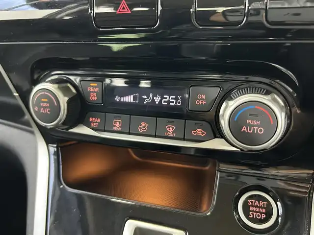 日産 セレナ ハイウェイスター G プロパイロットED 大阪府 2016(平28)年 4.2万km ダイヤモンドブラック ProPILOT 純正9incナビ(フルセグ/DVD再生/Blu-ray/Bluetooth) バックカメラ 後席モニター ETC 両側パワースライドドア 衝突軽減 レーダーC クリアランスソナー